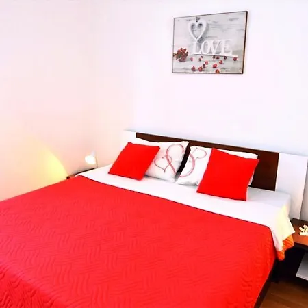 In With Balcony, Wifi 819-1 * Porec