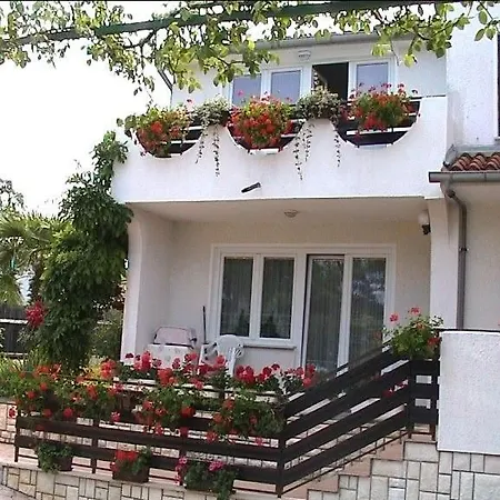 Apartment In With Balcony, Wifi 819-1 Porec